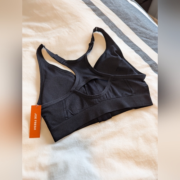 3/$20! Joe Fresh High Impact Sports Bra - Picture 5 of 10